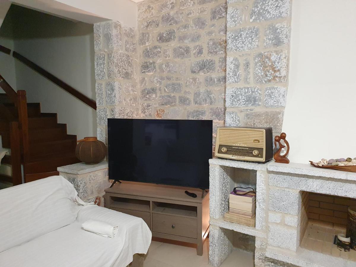 Villa Lina Salamina Ambelakia Exteriör bild